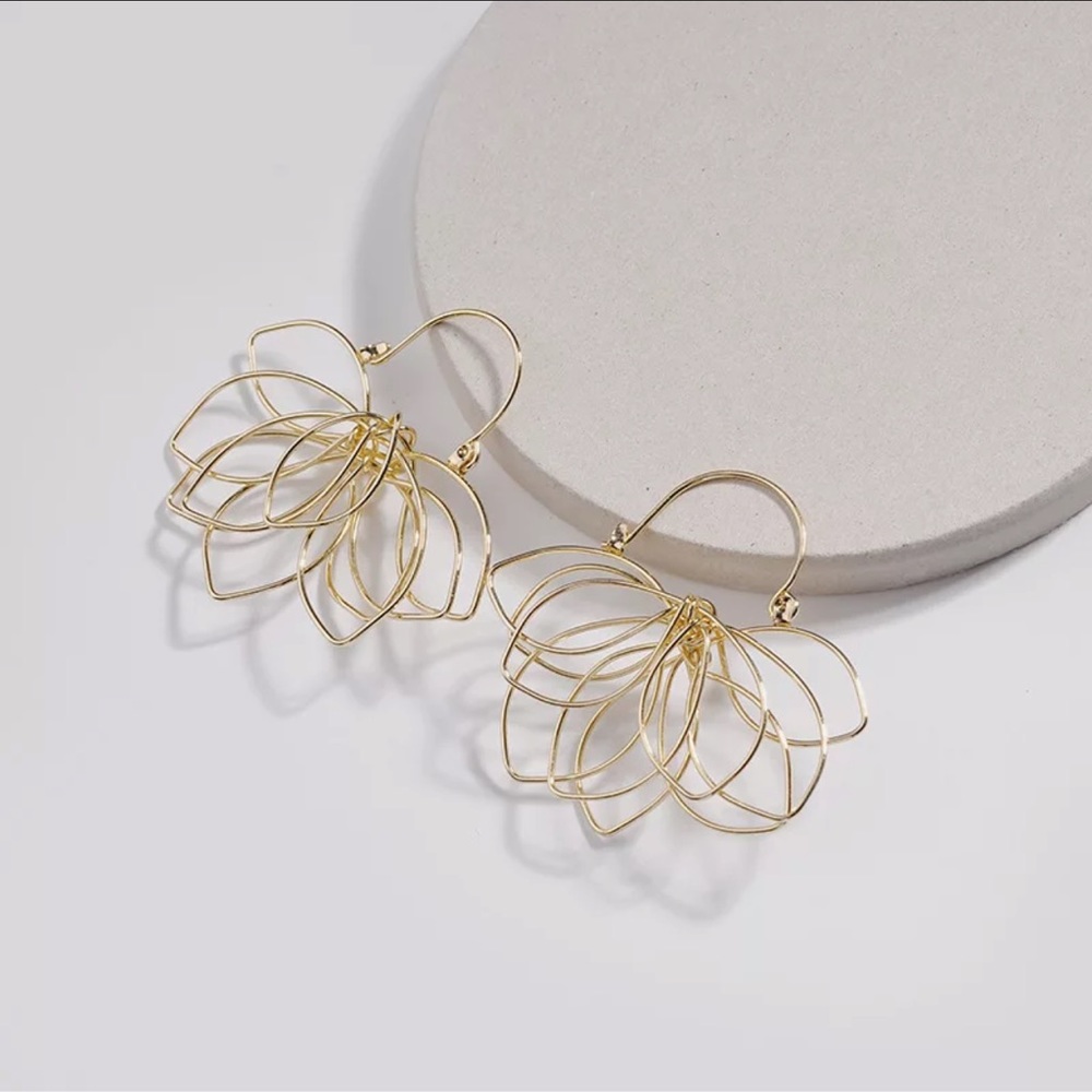 Floral Pop-Up Post Earrings